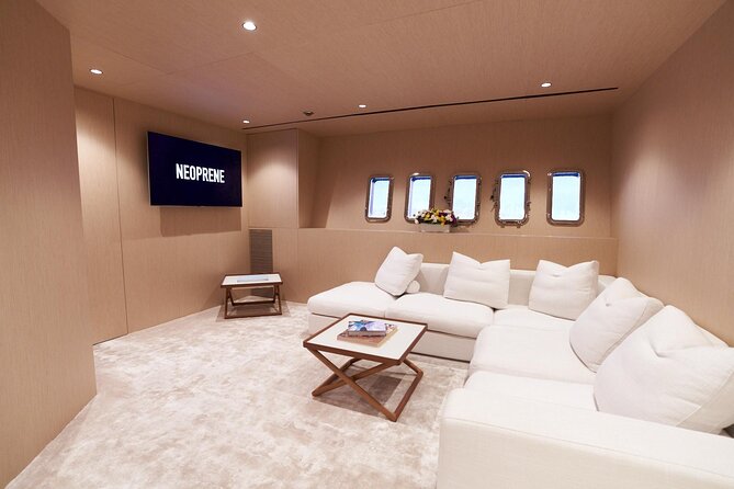 108 ft Neoprene Overmarine Yacht - Four bedrooms and room to spread out