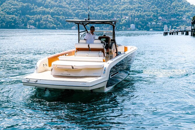 1H Luxury Cruise Como Lake Tender Yacht Invictus 9 Pax - Cernobbio brings the first grand villa views