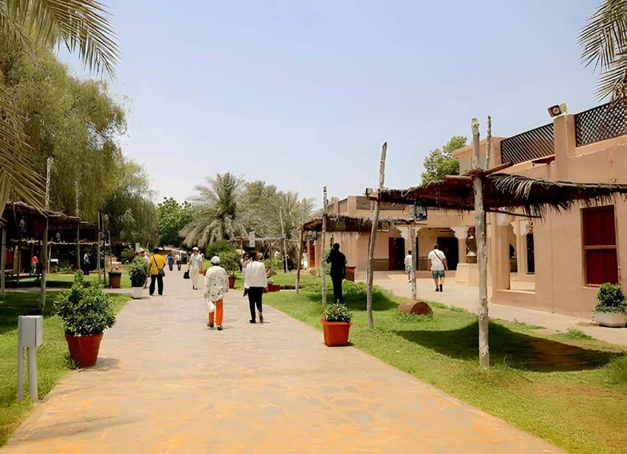2-Day City Tour: Dubai & Abu Dhabi + Yacht Experience - Dubai’s modern icons in a half-day