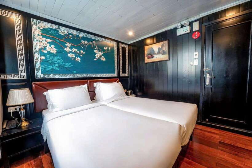 2-Day Peaceful in Bai Tu Long Bay with Luxury Cruise - Why Bai Tu Long Bay suits a quieter two-day cruise