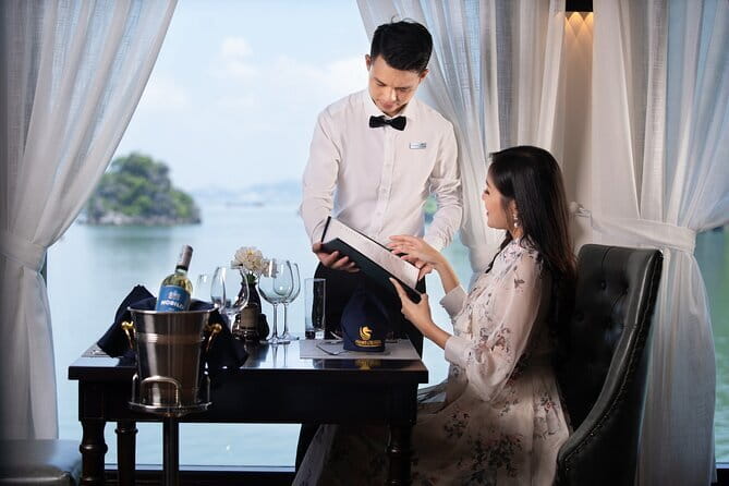 2 Days 1 Night Luxury Cruise Travel in Ha Long Bay - What a two-day Halong Bay cruise really gives you