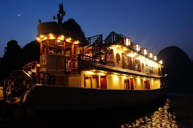 2 Days 1 Night Luxury Cruise Travel in Ha Long Bay - Brunch, disembarkation, and the return to Hanoi