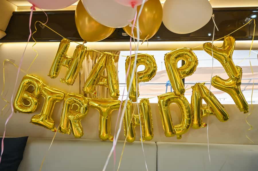 2 Hour Birthday Celebration on a Yacht in Dubai - Palm Jumeirah from the water