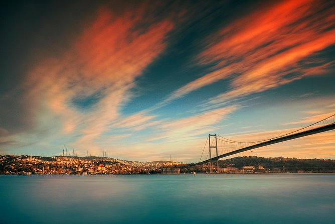 2-Hour Private Luxury Yacht Cruise on Bosphorus with Transfers - Why the Bosphorus is the real attraction