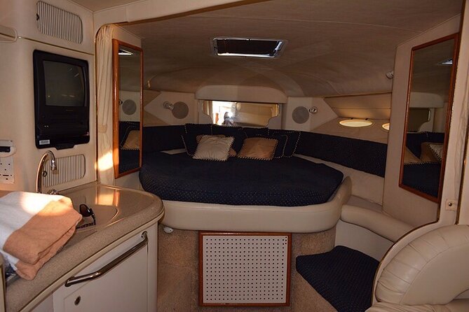2-hour Private Sunset Cruise on a luxury yacht in Cancun Bay 25P18 - Meeting Point and Practical Details
