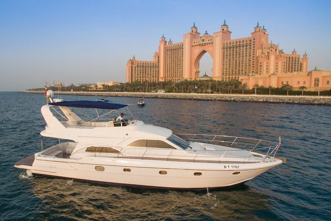 2 Hour Yacht Tour Around Palm Island - Comfort on the 62-foot yacht