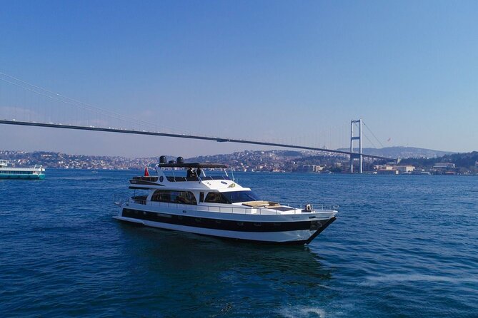 2 Hours Luxury Private Yacht Cruise on the Bosphorus - Dolmabahçe and Çırağan: Ottoman Grandeur by the Shore