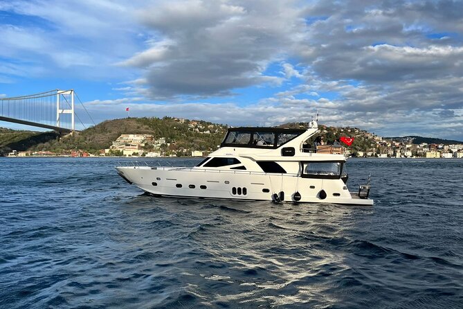2 Hours Luxury Private Yacht Cruise on the Bosphorus - The Second Bridge and Anadolu Hisarı