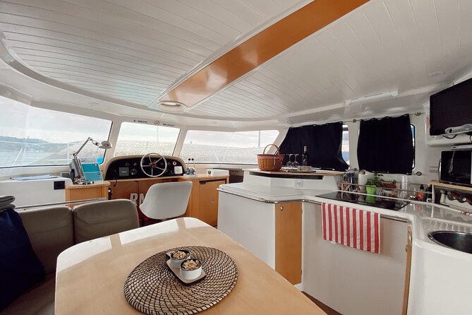 2H Lisbon Private Luxury Catamaran Tour with Welcome Drink - The Belém departure and the first river views