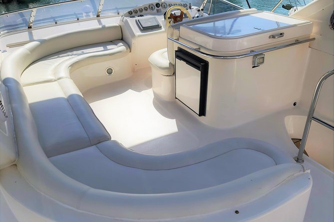 3-Hour Luxury Yacht Cruise from Dubai Marina - Service matters more than the brochure