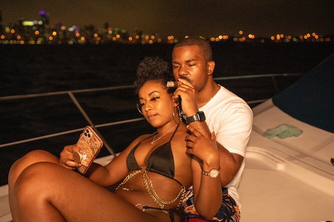 3 Story 100ft Hip Hop Yacht Party with 3 Hour Open Bar - Who will enjoy this Miami yacht party?