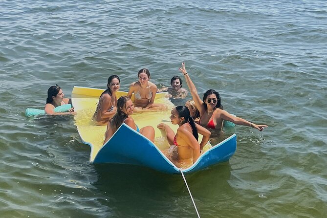 37ft Private Captained Yacht Rental - Up to 13 Happy Guests - Wildlife, waterfront homes, and realistic expectations