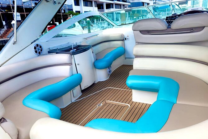 37ft Private Captained Yacht Rental - Up to 13 Happy Guests - Making the most of a two or three-hour rental