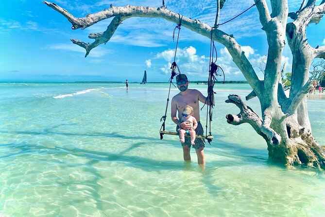 38' Private Boat Charter Rental - Islamorada W/Capt up to 13ppl - What the 38-foot boat adds to the day