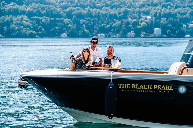 3H Guided Cruise Stop Bellagio Tender yacht Invictus 9 Pax - Leaving Como for the western shore