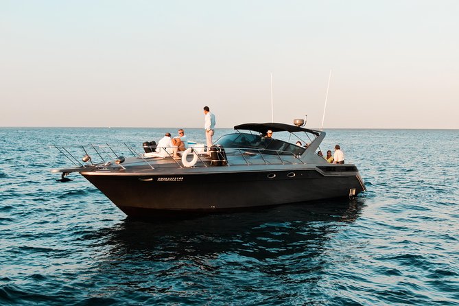 4-hour Private Yacht Cruise in Cabo - Choosing between Santa Maria, Chileno Bay, and El Médano