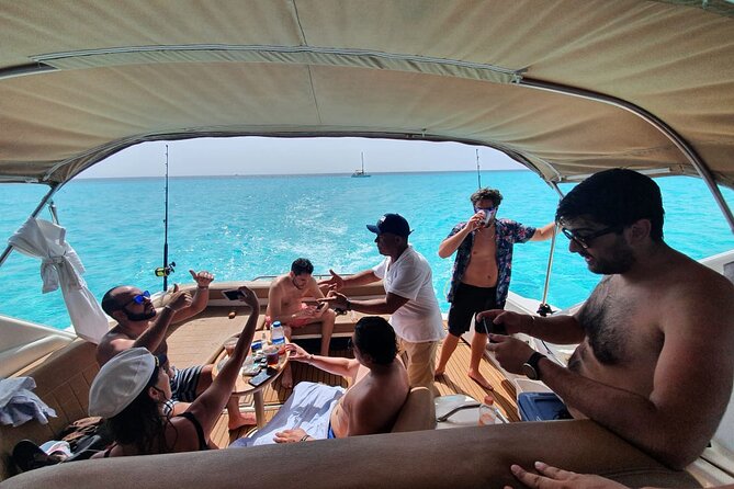4 hours - Private 48ft Yacht all inclusive in Tulum and Playa del Carmen - The In Ha reef snorkeling stop