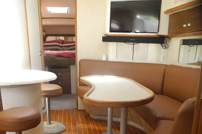 4 hours - Private 48ft Yacht all inclusive in Tulum and Playa del Carmen - A crew that makes the charter feel personal