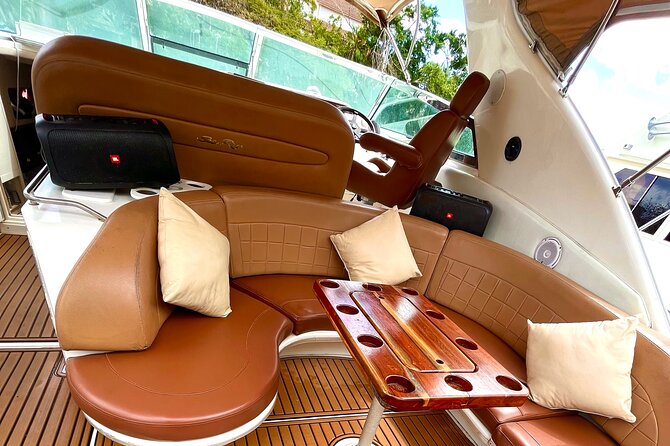 4 hours - Private 48ft Yacht all inclusive in Tulum and Playa del Carmen - Four hours or five hours?