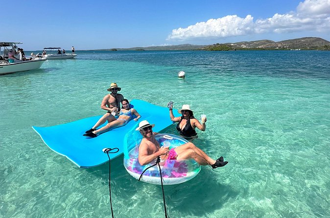 4 hours Tour in La Parguera Private Boat Charter - Music, snacks, and the feel on board