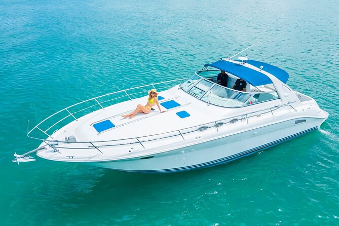 40' Miami Yacht Rental up to 13 Persons - Choosing between four and eight hours