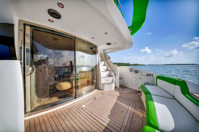 47ft + FREE HOUR | Miami Yacht Rental | 3 to 6 Hours | 13 People - Choosing between three and six hours
