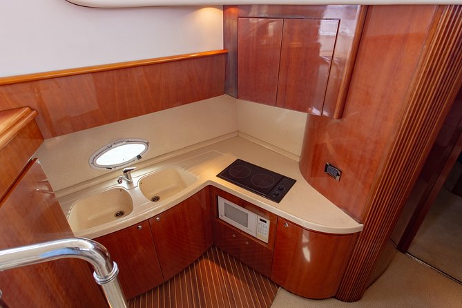 4H 42' Azimut Yacht All-Inclusive from Tulum & Playa del Carmen. - A family-friendly trip with a social side