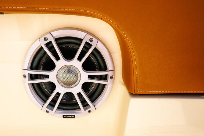 4H Como Lake Cruise drop of Bellagio and Varenna on Tender Yacht - Villa del Balbianello and the Gulf of Venus