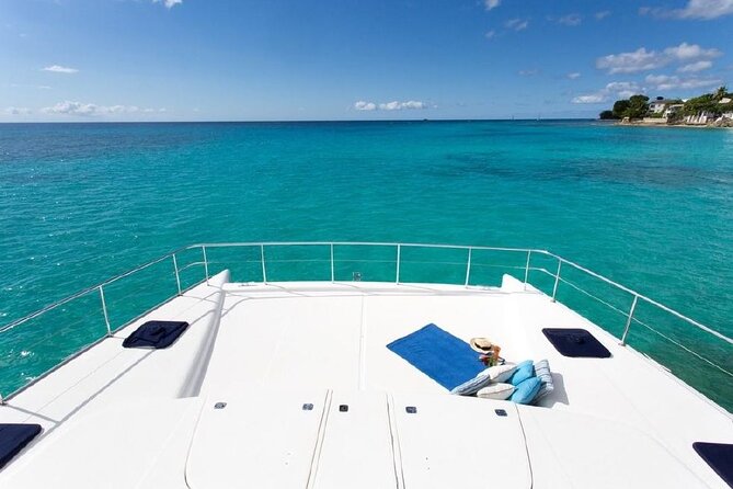 4hr Private Luxury Yacht with Snorkeling, DJ, Bar, Food - Doctor’s Cave Beach Club and the snorkeling stop