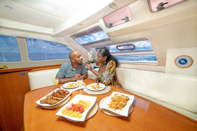 4hr Private Luxury Yacht with Snorkeling, DJ, Bar, Food - Crew service and the human side of the trip