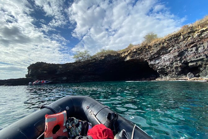5-Hour Kona Private Boat Charter - Captain Cook and the older southern coast