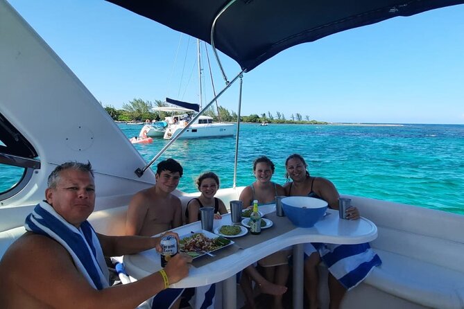 5-Hour Private 40' Yacht 2-Stop Tour to In-Ha reef with Food, Drinks & Snorkel - What makes In-Ha the main attraction