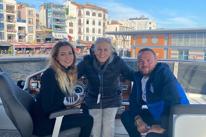 5-Hours Private Luxury Yacht for Bosphorus Cruise in Istanbul - Beylerbeyi Palace and the Asian shore