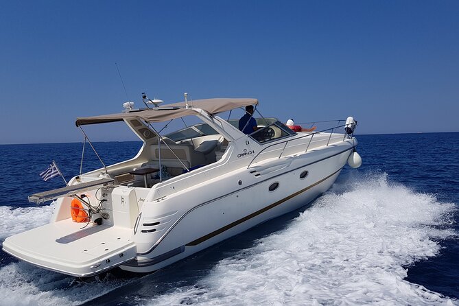 5 Hours Santorini Private Luxury Cruise with BBQ and Drinks - Leaving Santorini behind