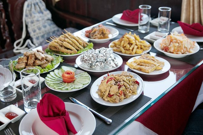 5-Star Luxury Cruise: Discover Ha Long & Lan Ha Bay from Hanoi - Service, guides, and the human side