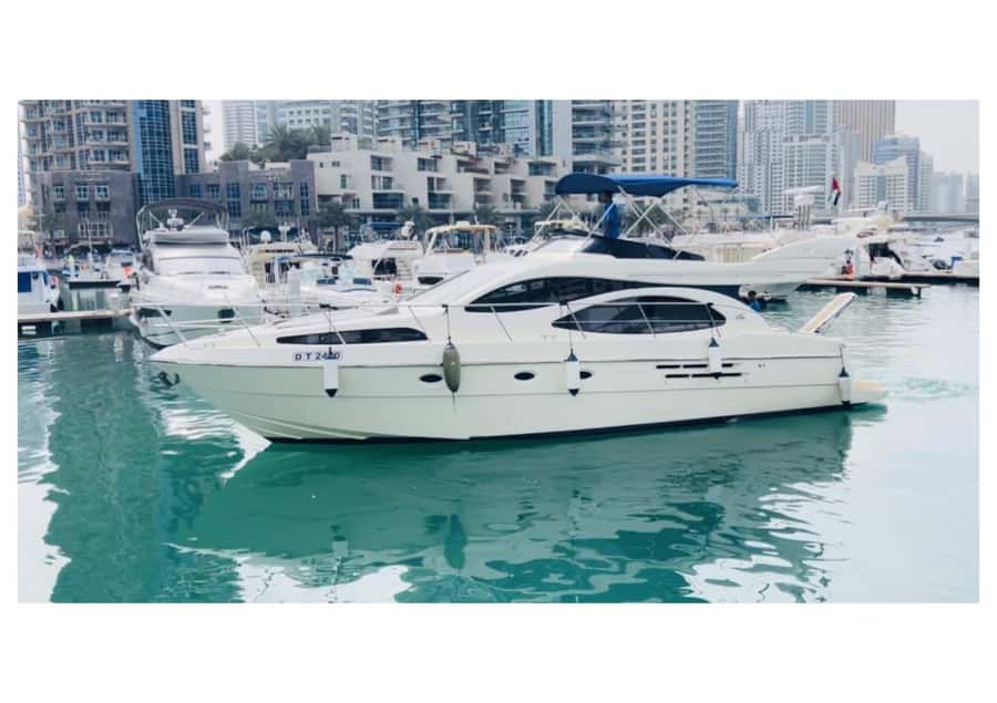 50 feet Private Luxury Yacht Tour In Dubai Marina - Key points at a glance