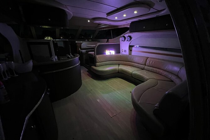 50ft Miller Blue | Miami Yacht Rental | 3 to 6 Hours | 13 Ppl - Following the Miami River toward Downtown