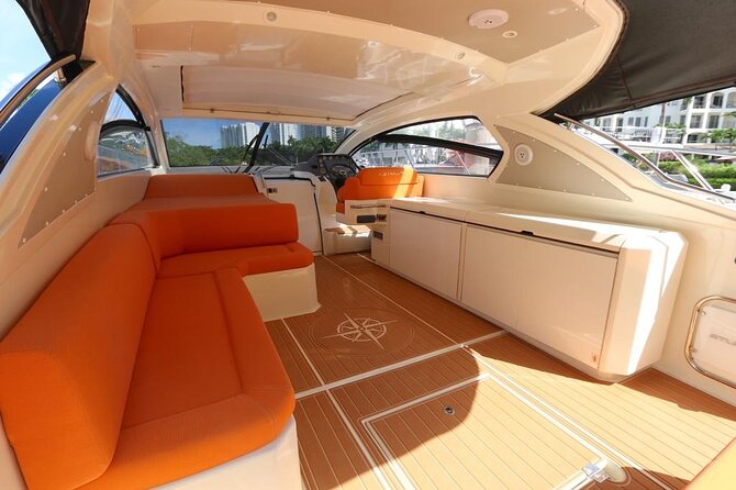 52' Azimut Yacht Charter - Why this yacht trip works for a private group