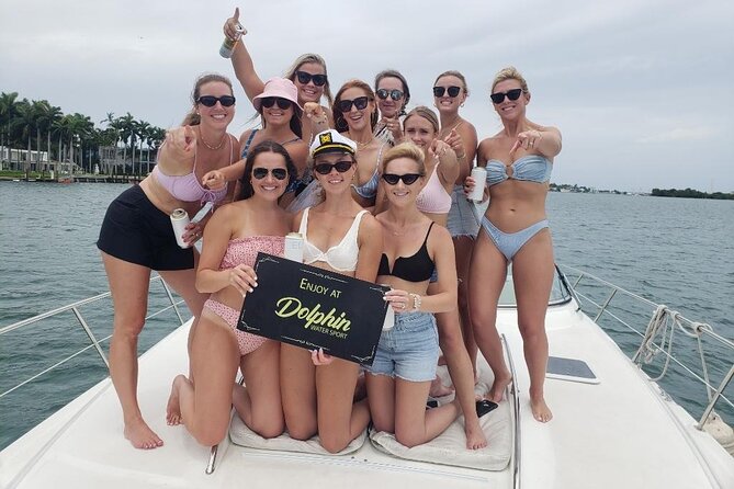 52' Yacht Rental in Miami Beach with Experienced Captain - What the $550 price really means