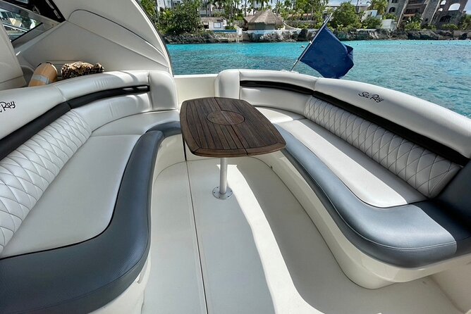 5H Private Lux 40' Yacht All Inclusive - Tulum & Playa del Carmen - What the private format really buys you
