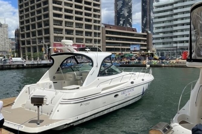 60-Minute Toronto Luxury Yacht Sightseeing Prosecco Cruise! - Who will enjoy this Toronto harbour cruise?