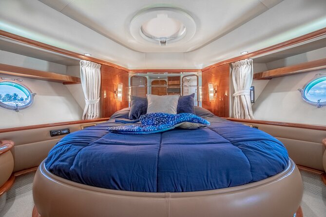 62' Azimut Yacht Charter - Downtown Miami from the bay