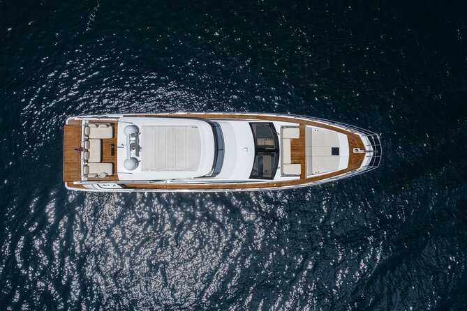 62ft Yacht Tour in Miami Beach with Captain Beneteau MC6 Fly - What the $3,800 charter really gives you
