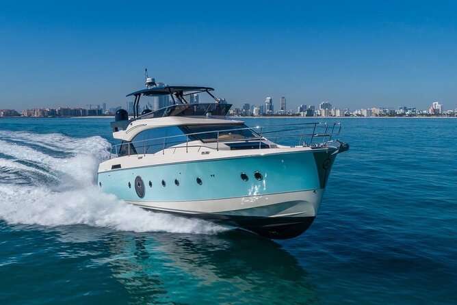 62ft Yacht Tour in Miami Beach with Captain Beneteau MC6 Fly - Leaving the Keystone Islands for Haulover Sandbar