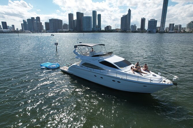 65ft Yacht Charter in Miami - What a Miami yacht day actually feels like