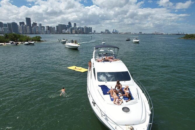 65ft Yacht Charter in Miami - Leaving from North Bay Village