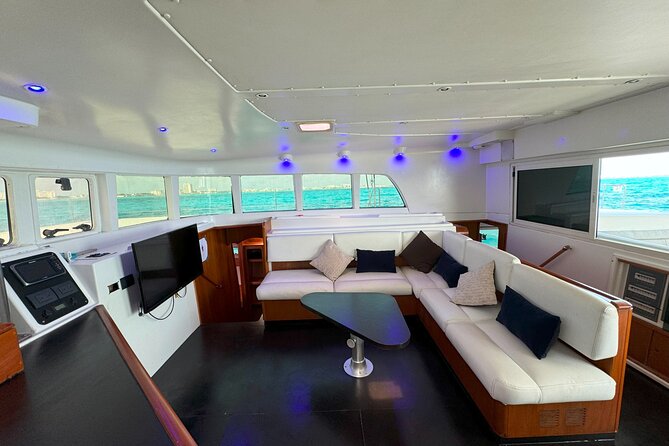 7hrs/60ft Luxury Catamaran Private Charter Cancun to Isla Mujeres - Who will enjoy this charter most