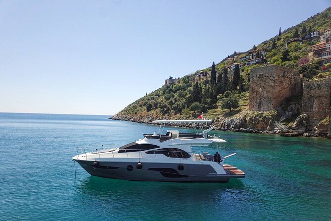 Alanya Private Yacht Tour with Lunch, Soft Beverage & Transfer - How the price works for different group sizes