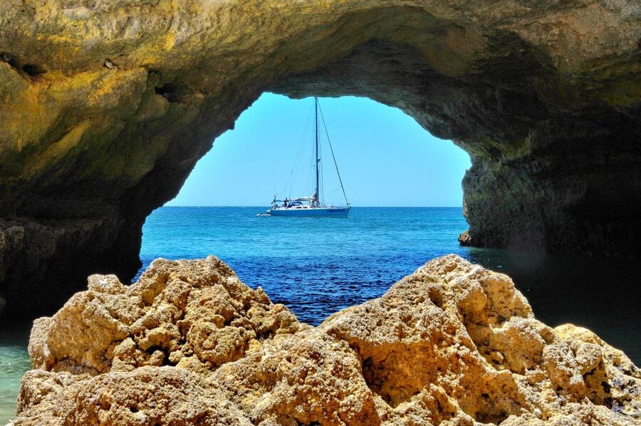 Albufeira: 3-Hour Yacht Daytime/Sunset Cruise to Benagil - Sailing west from Albufeira Marina
