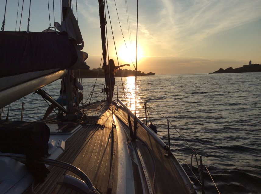 Alcudia: Sailing Yacht Excursion with Wine & Tapas - FAQ